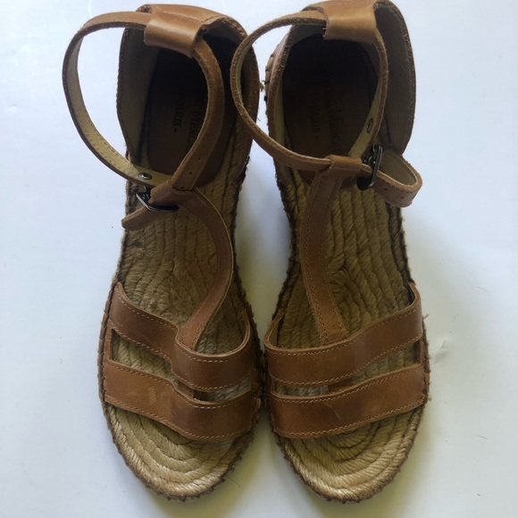 [Laurent Mercadal] Tan Wedge Sandals Sz 7 (EU 37) - Picture 1 of 4